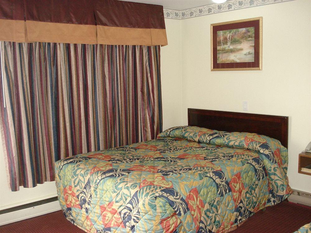 Lincoln Motel Sturgeon Falls Zewnętrze zdjęcie