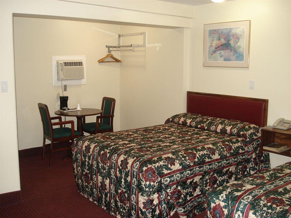 Lincoln Motel Sturgeon Falls Zewnętrze zdjęcie