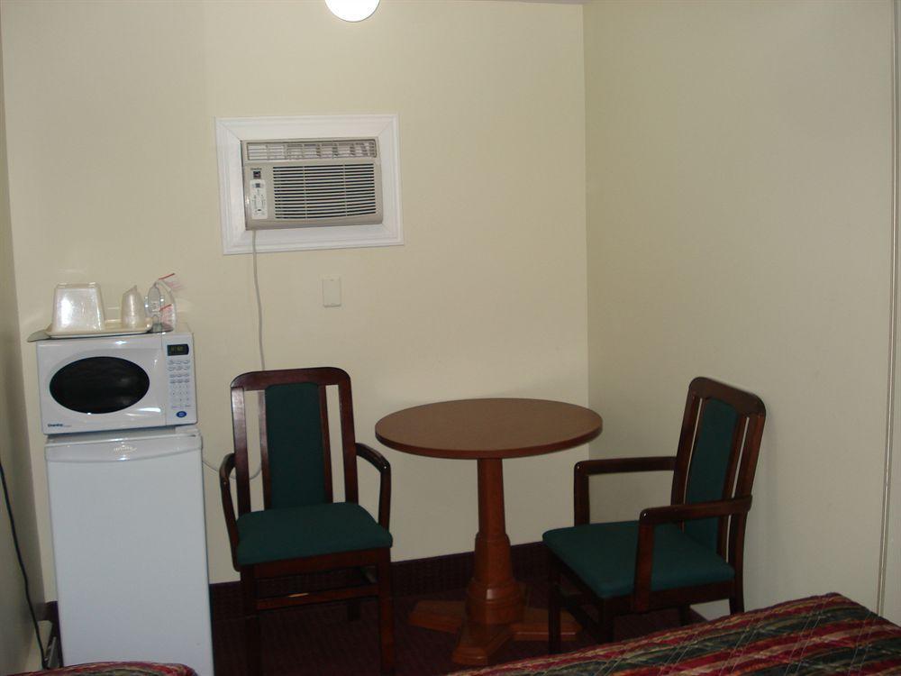 Lincoln Motel Sturgeon Falls Zewnętrze zdjęcie