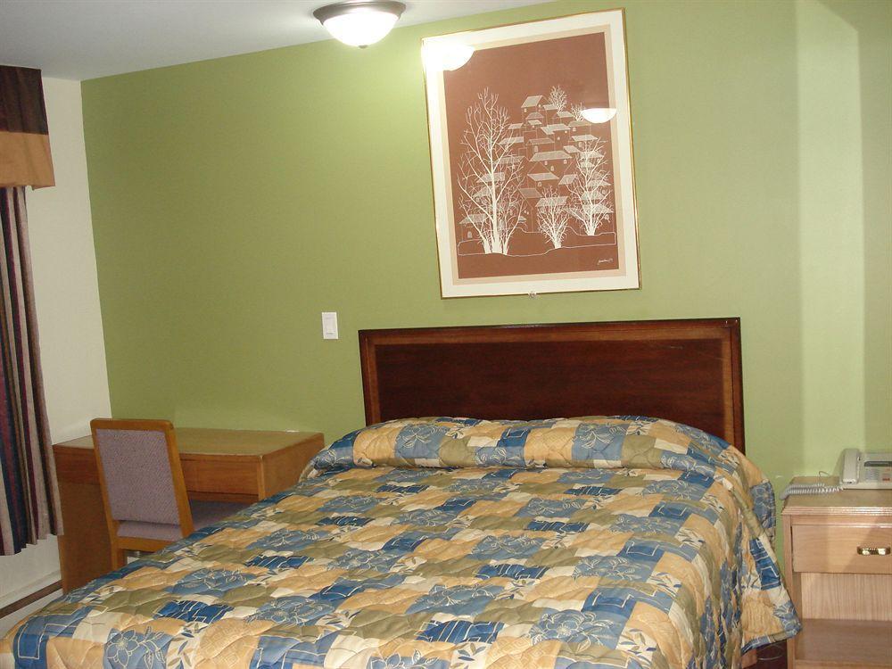 Lincoln Motel Sturgeon Falls Zewnętrze zdjęcie