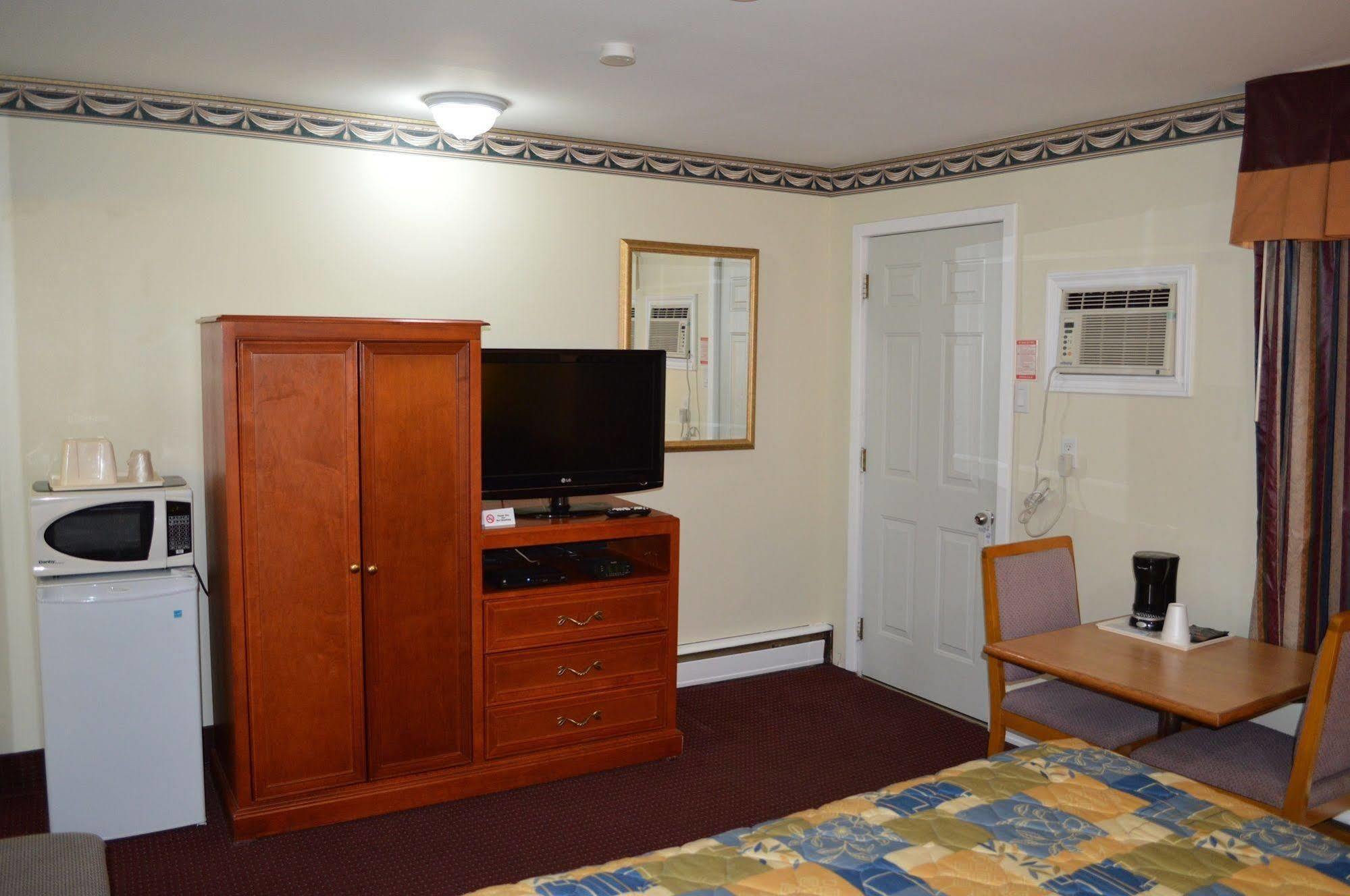 Lincoln Motel Sturgeon Falls Zewnętrze zdjęcie