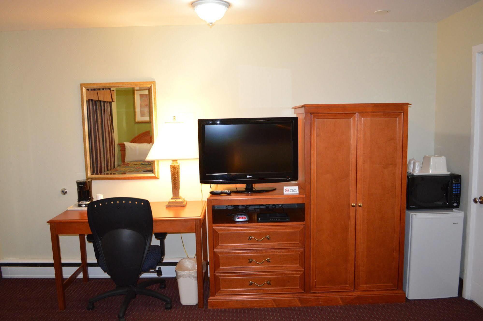 Lincoln Motel Sturgeon Falls Zewnętrze zdjęcie