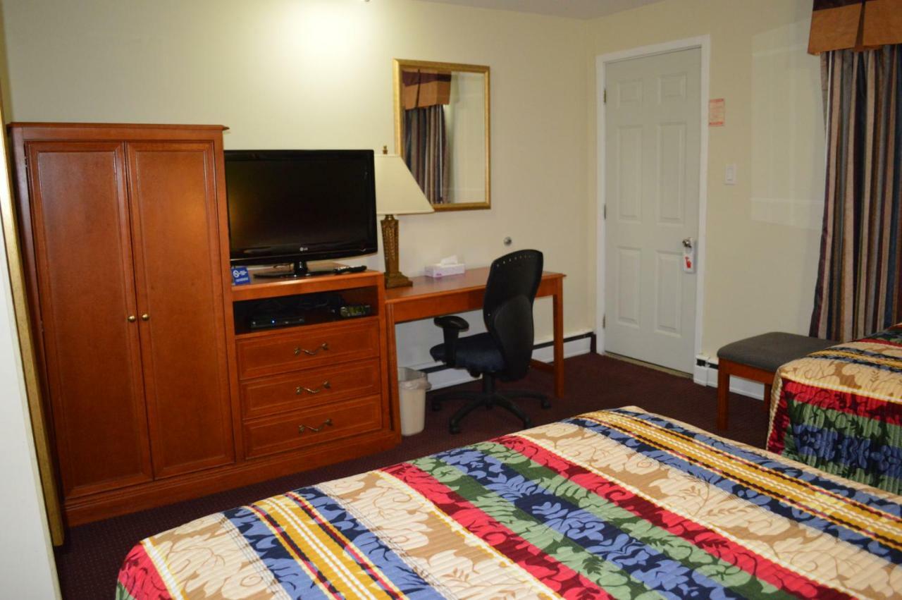 Lincoln Motel Sturgeon Falls Zewnętrze zdjęcie