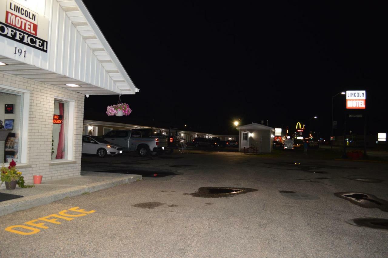 Lincoln Motel Sturgeon Falls Zewnętrze zdjęcie